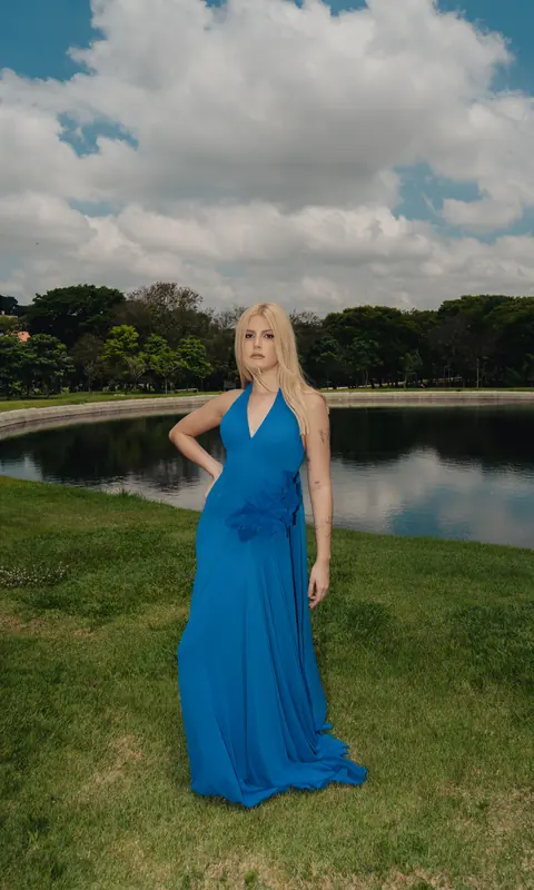 Vestido Rio, azul royal, da coleção Summer Muse.